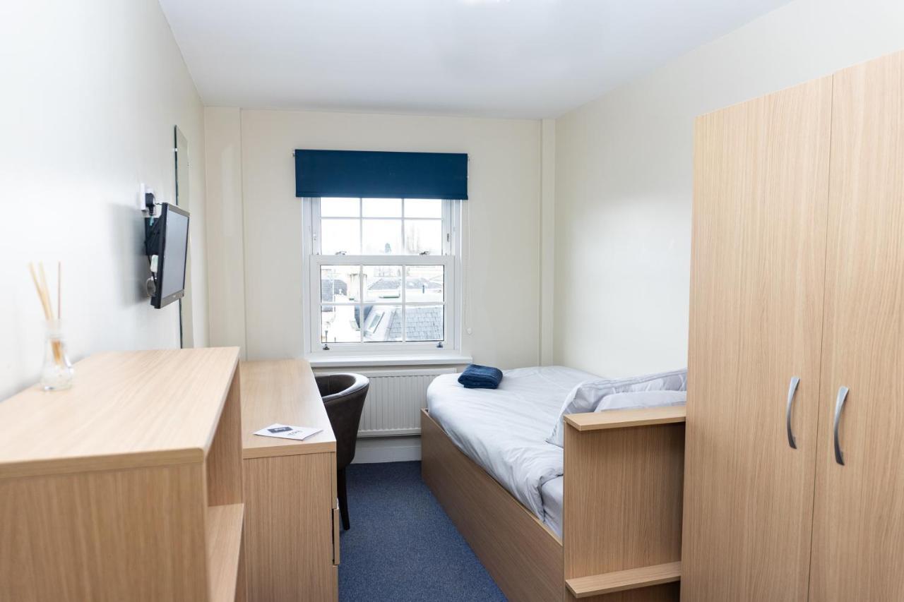 Apartment Court Cheltenham