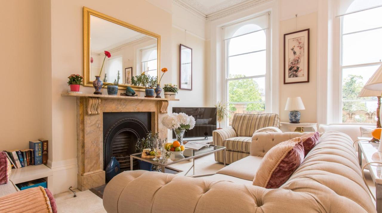 Apartment Flat 3, 6 Lypiatt Terrace Gloucestershire Gl50 2sx