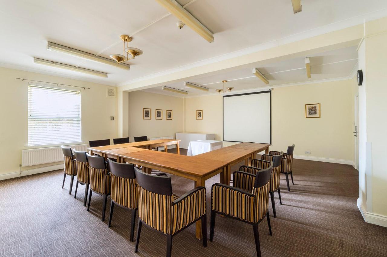 Ramada By Wyndham Cheltenham Golden Valley