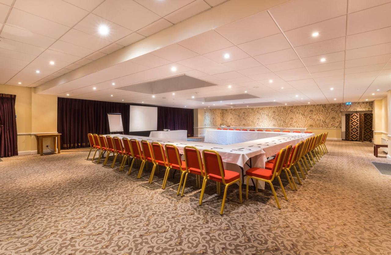 Ramada By Wyndham Cheltenham 3* Golden Valley