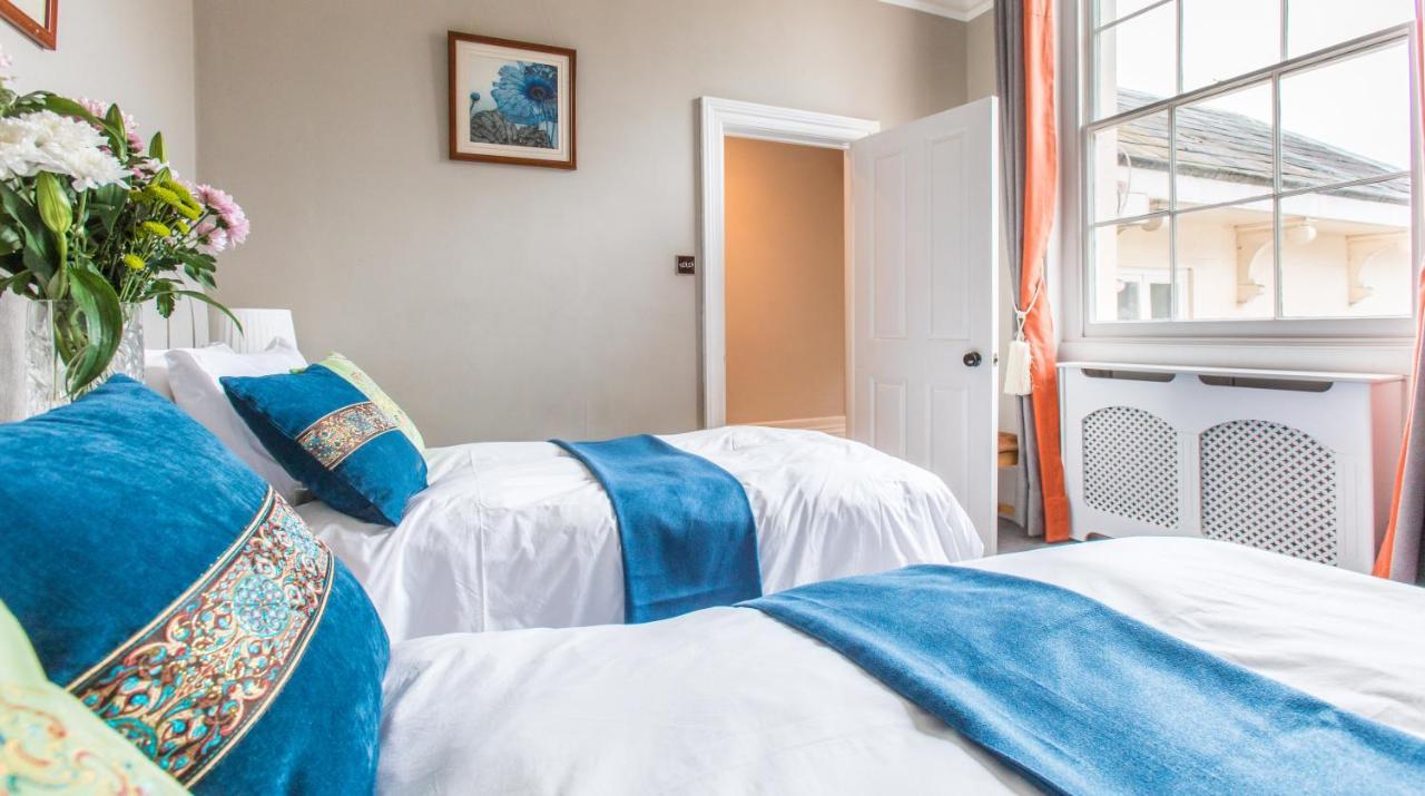 Apartment Flat 3, 6 Lypiatt Terrace Gloucestershire Gl50 2sx Cheltenham