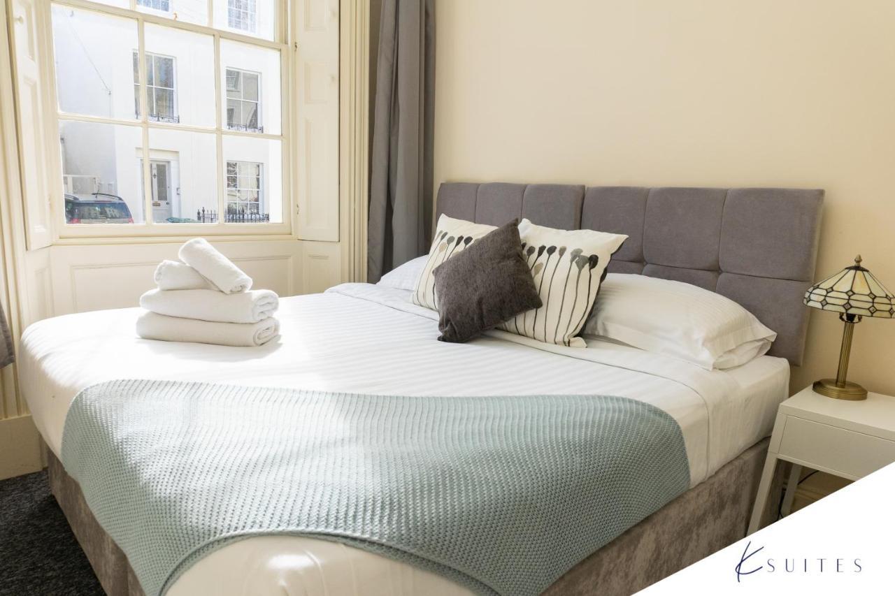 Beautiful 5-bed Regency In Montpellier Holiday home