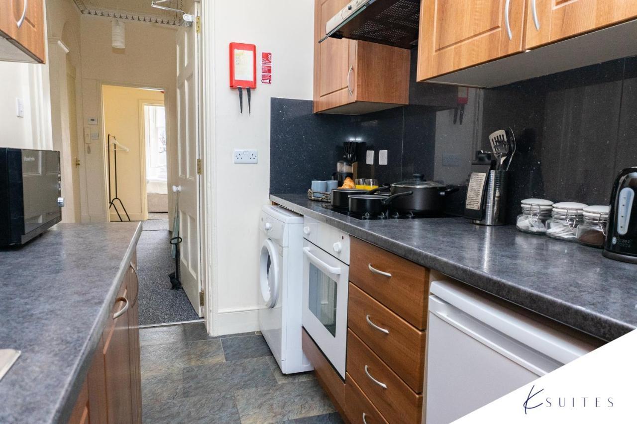 Beautiful 5-bed Regency In Montpellier Holiday home Cheltenham