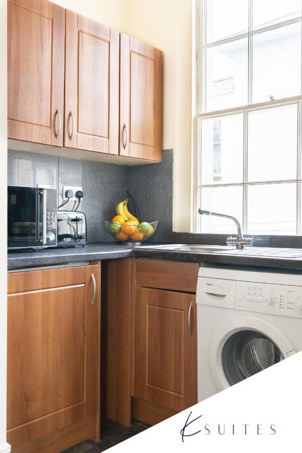 Beautiful 5-bed Regency In Montpellier Holiday home *