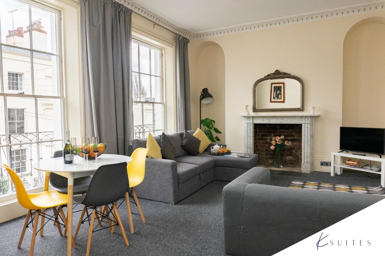 Beautiful 5-bed Regency In Montpellier Holiday home Cheltenham