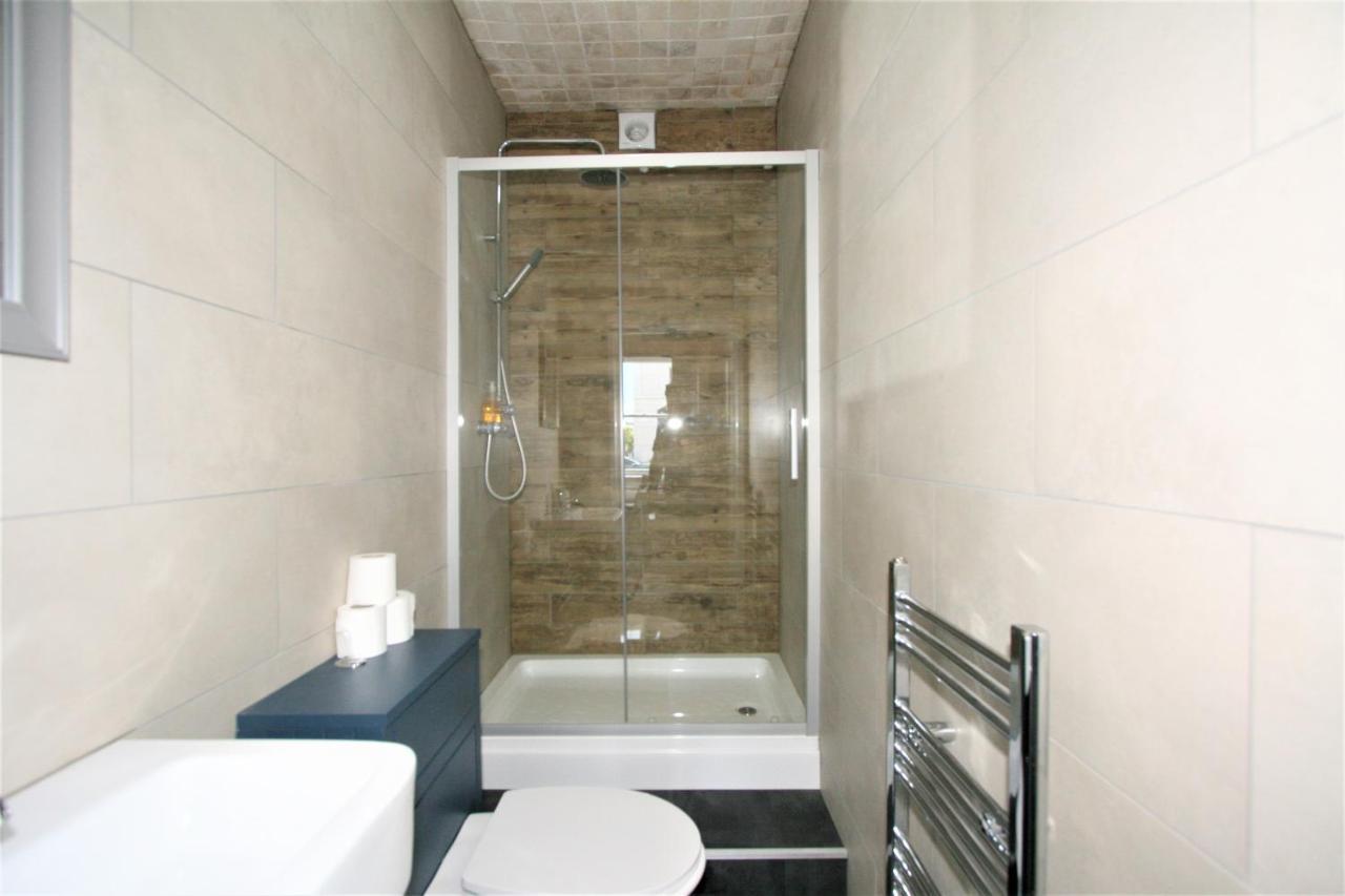 Albion Street Serviced Cheltenham