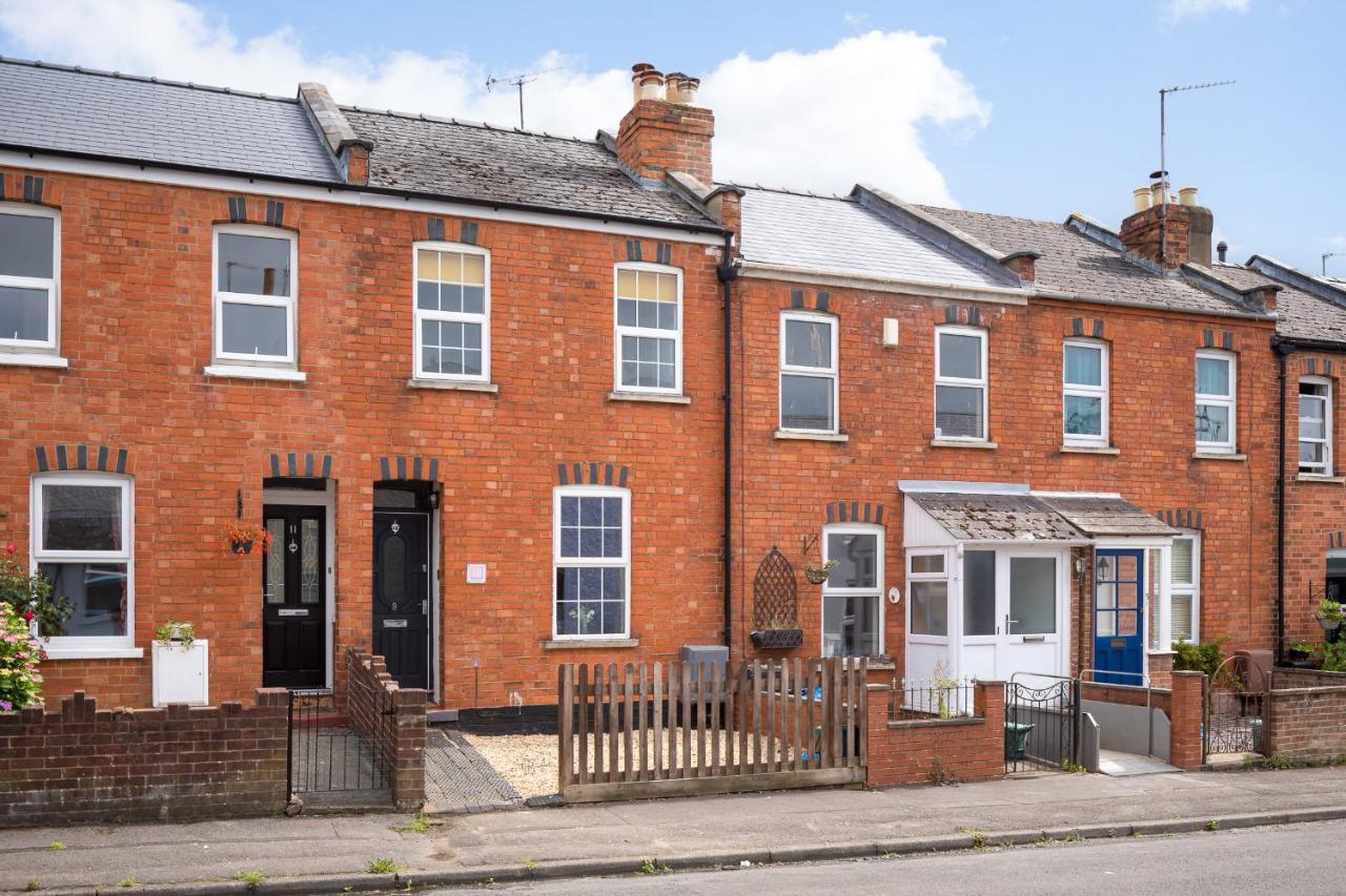Fairhaven Street, Cheltenham Apartment *
