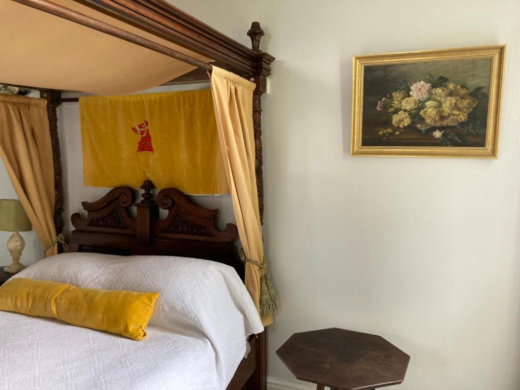 Bohemian Regency Four Poster * Cheltenham