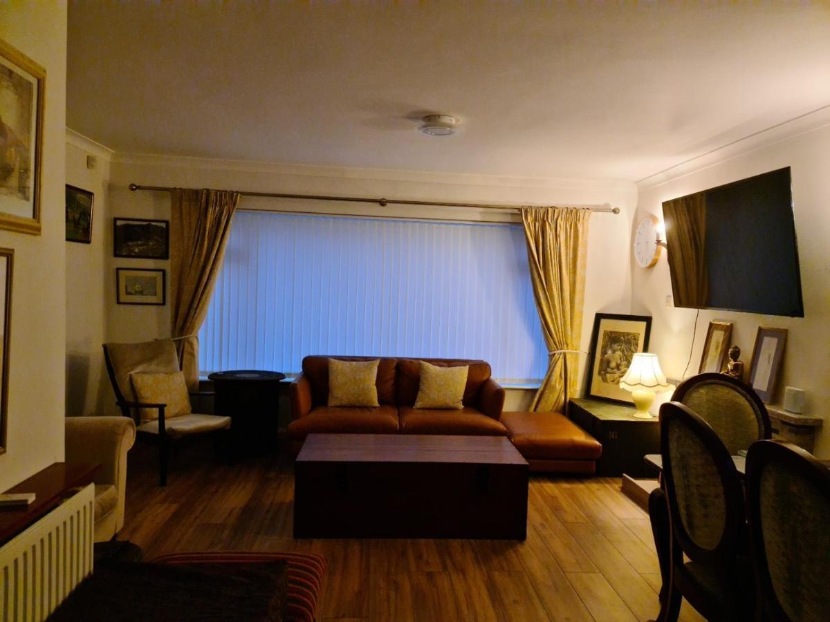 1560 By The Racecourse