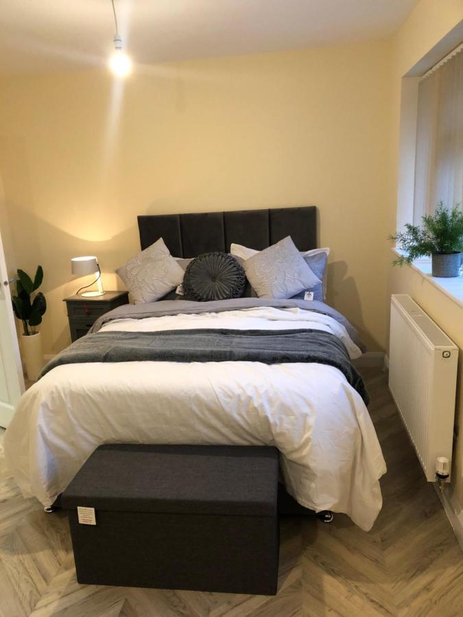 Cuterooms * Cheltenham