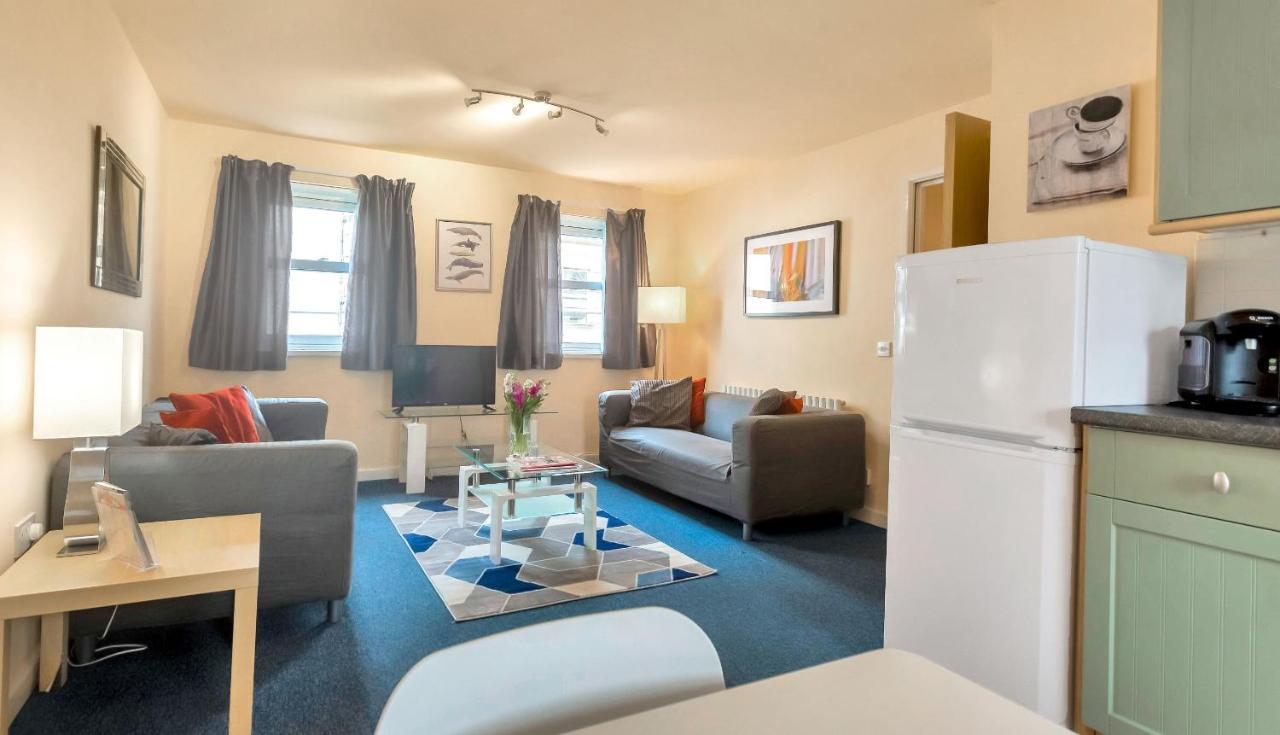 St Georges Apartments, Self Contained Units Cheltenham