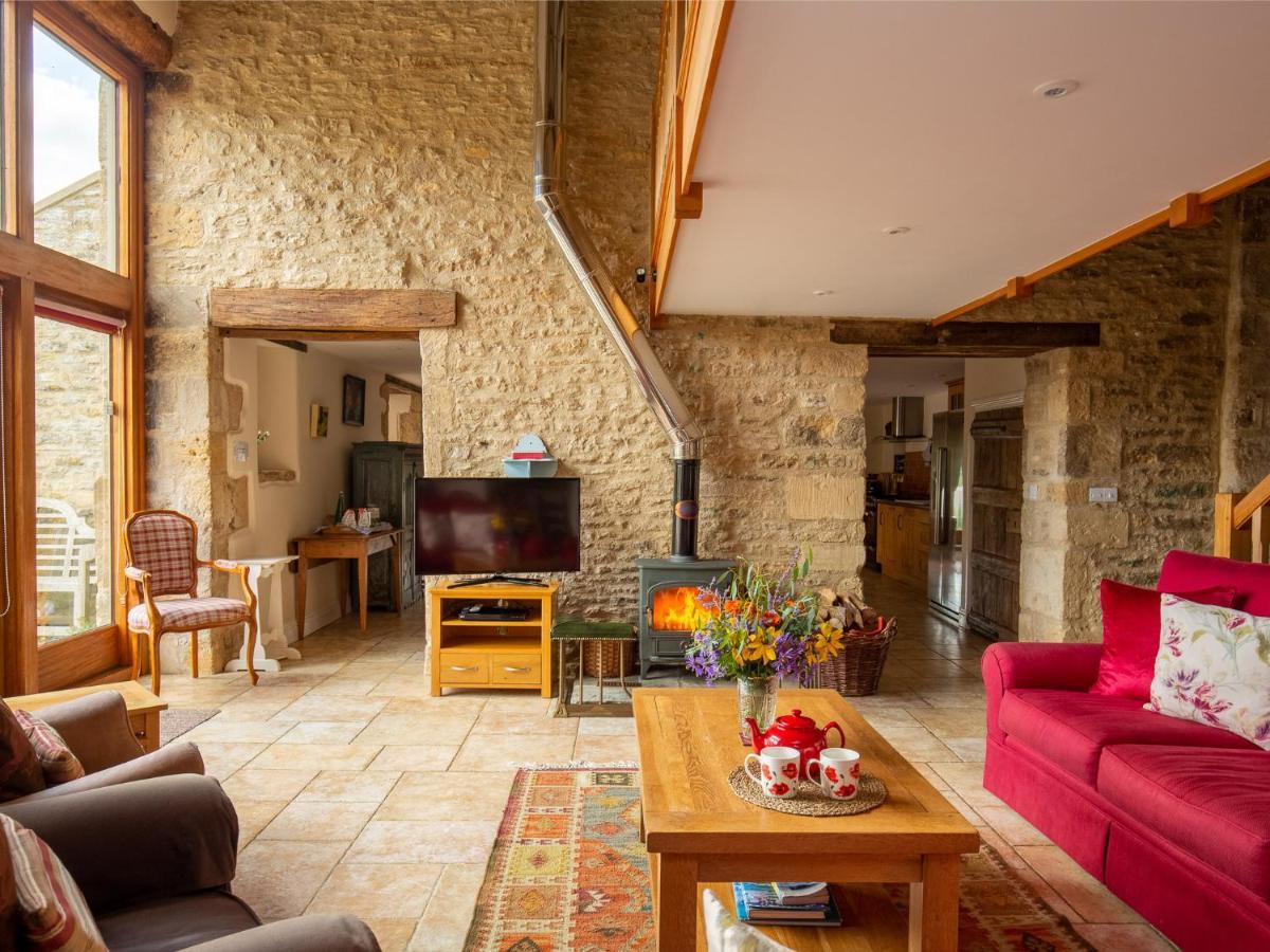 Tom's Barn *