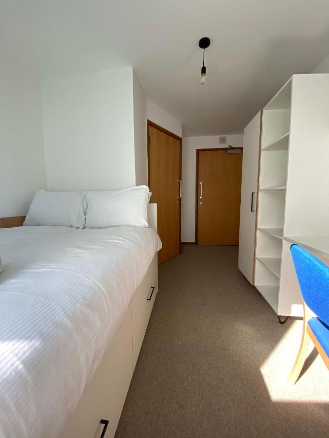 Inn Regency Hall Smart Ensuite B
