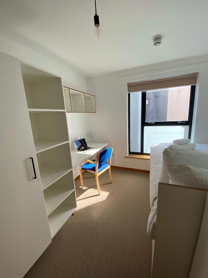 Regency Hall Smart Ensuite B Inn *