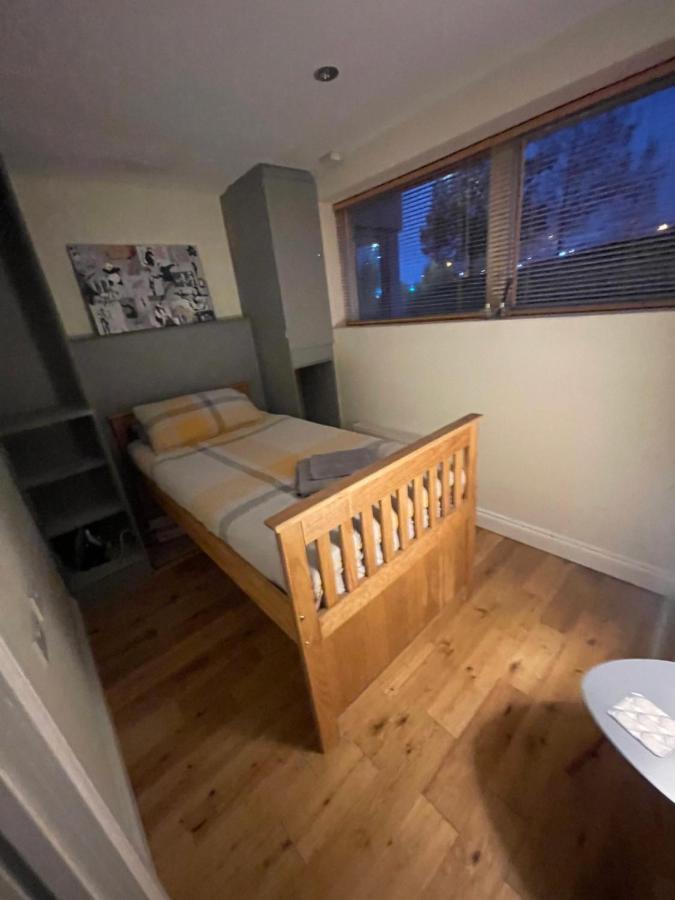 Apartment Newly Refurbished Unique Cheltenham