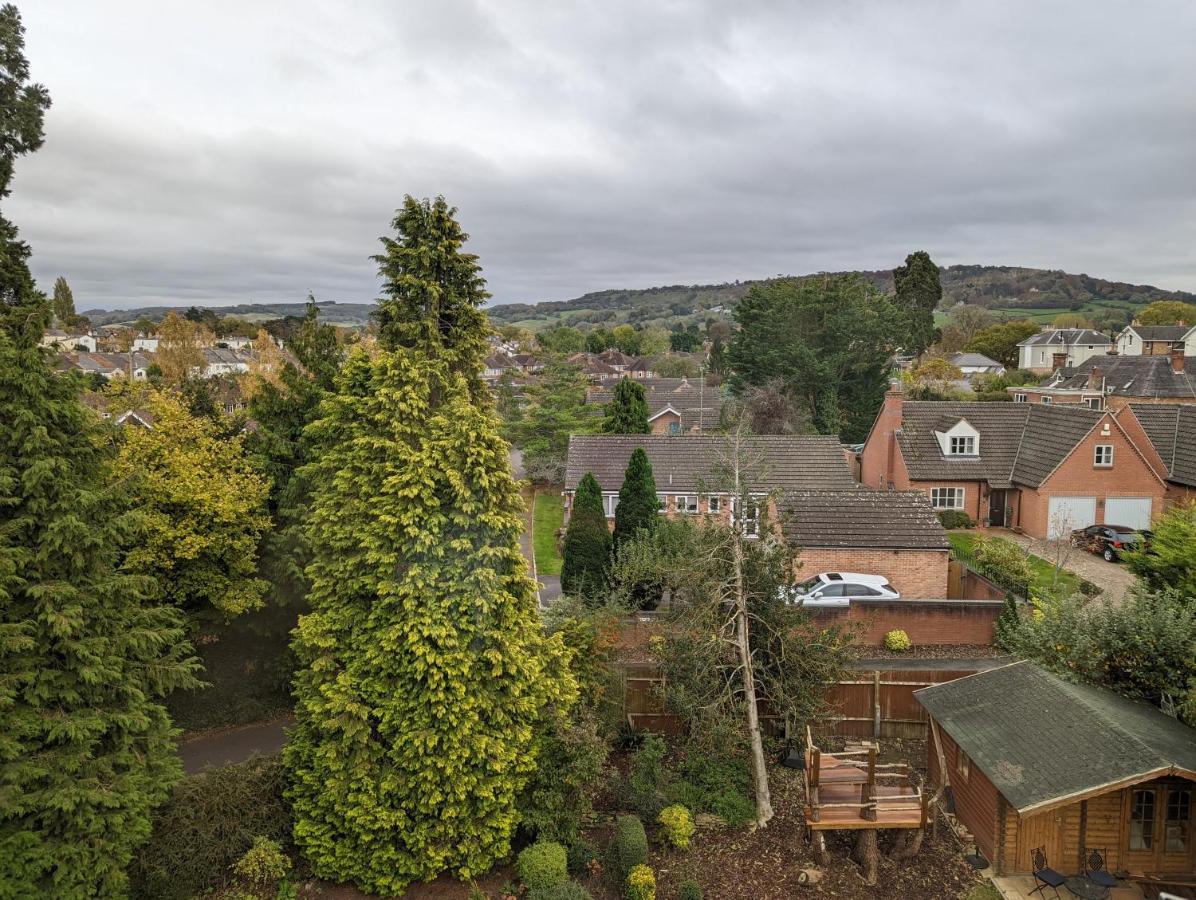 Beaumont House 4*