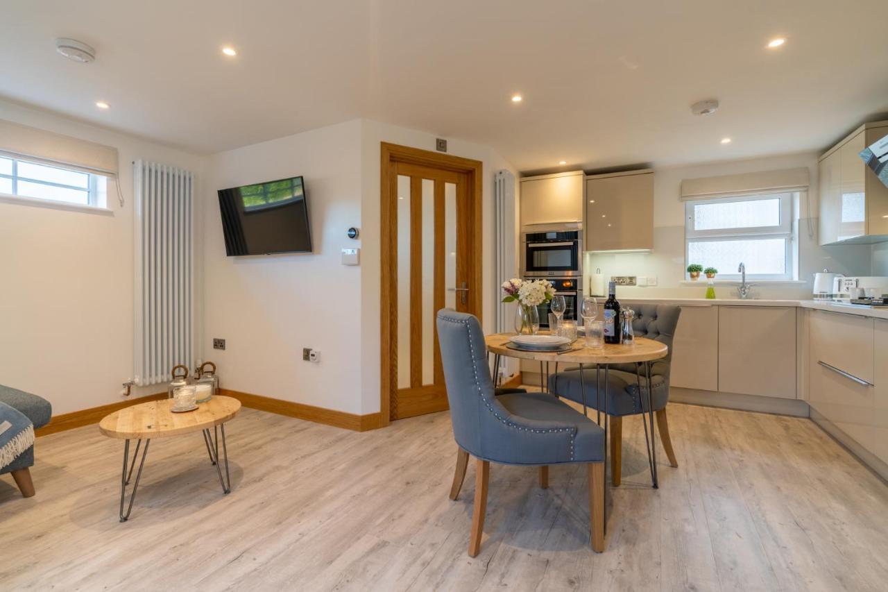 Holiday home Hillview Hideaway With Hot Tub Cheltenham