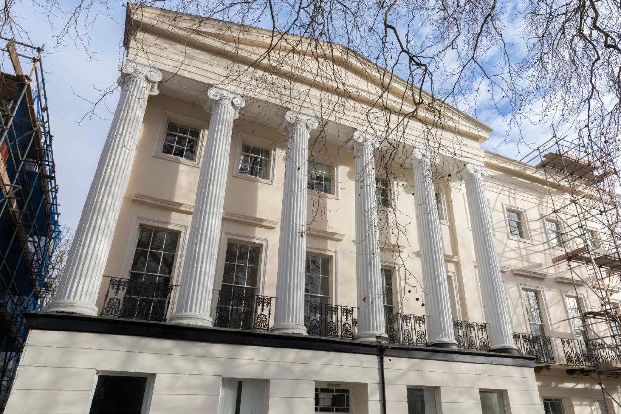 High Columns - Superb 2 Beds 2 Baths And Free Parking Apartment Cheltenham