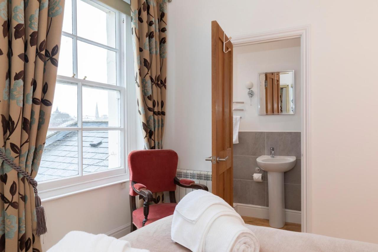 Apartment High Columns - Superb 2 Beds 2 Baths And Free Parking