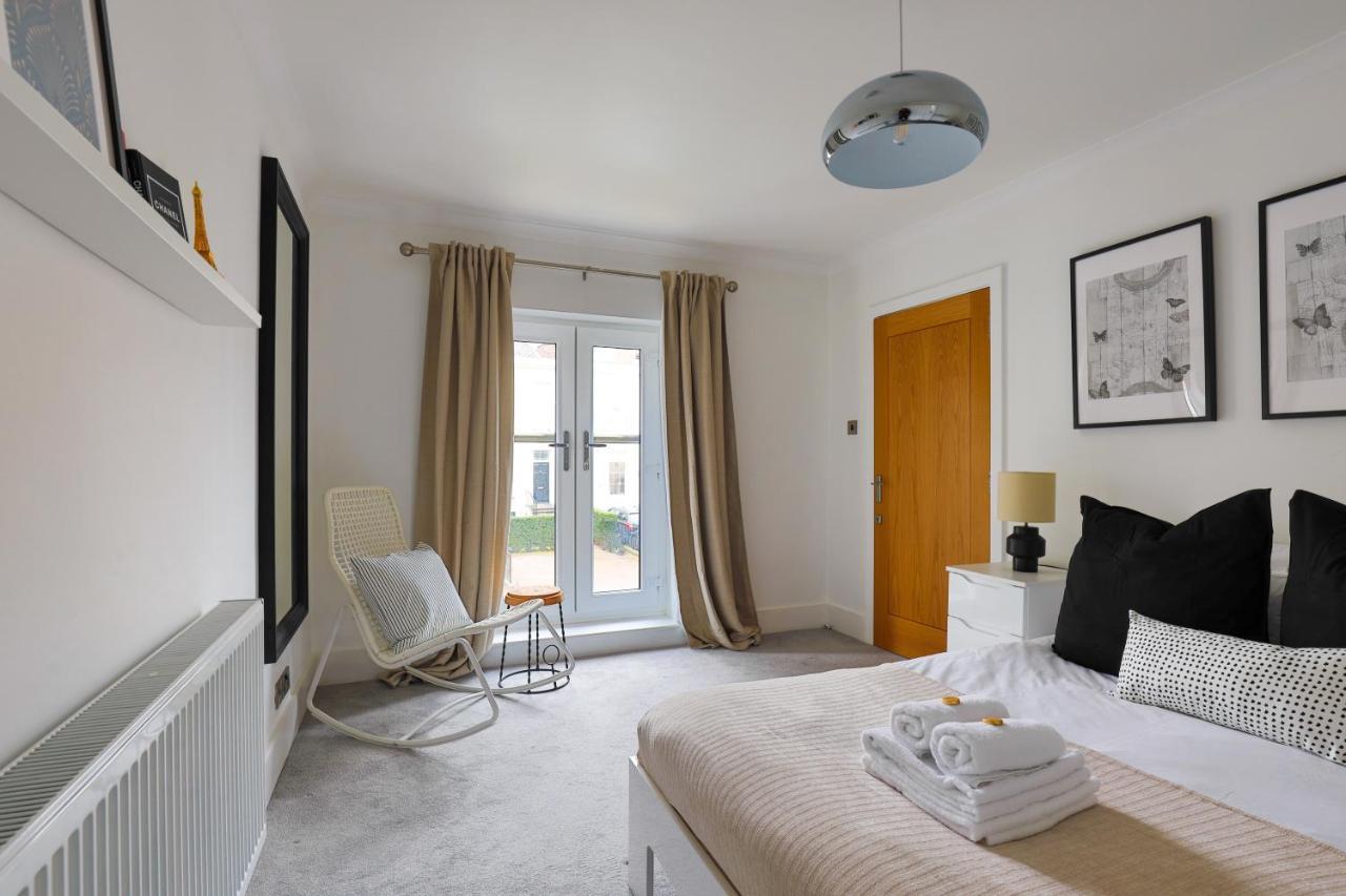 Holiday home Rodney House By Mgroupsa Cheltenham