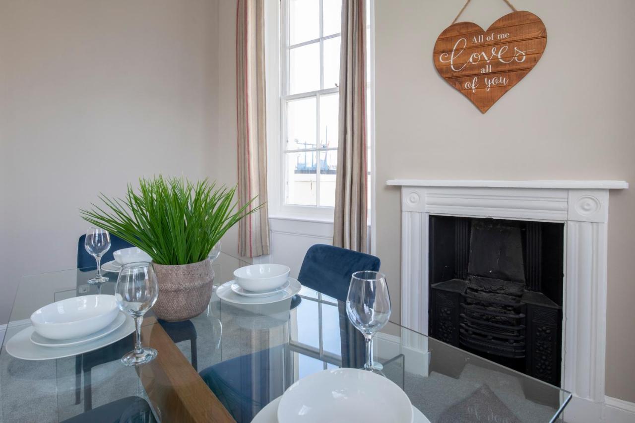 Apartment 2 Bedroom High Street Duplex Apartment Cheltenham