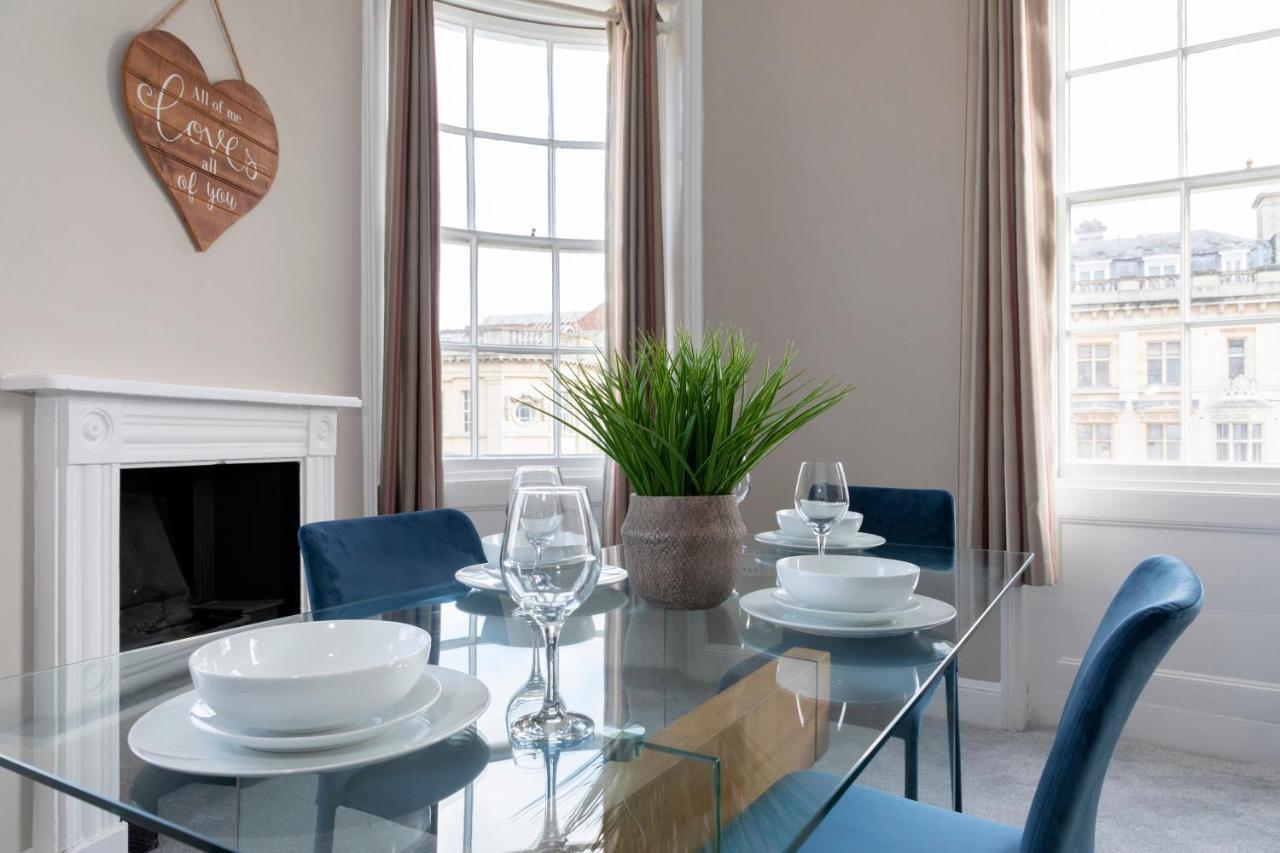 2 Bedroom High Street Duplex Apartment Apartment Cheltenham
