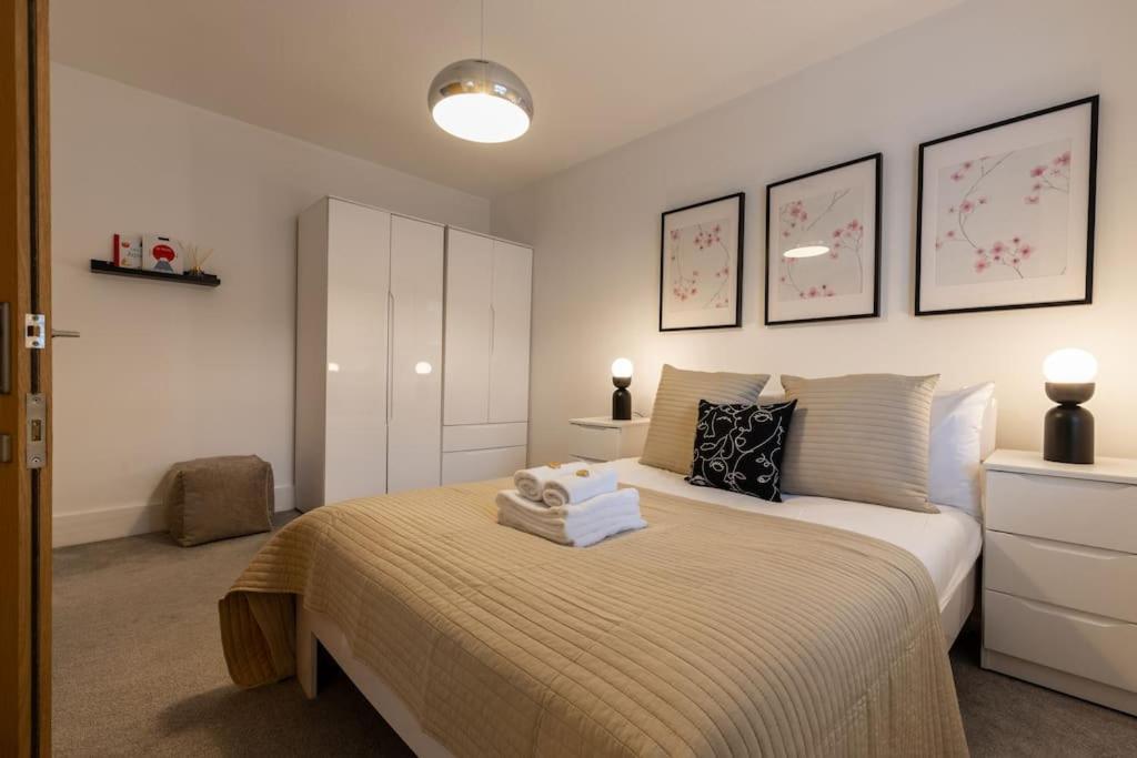 Holiday home Rodney House By Mgroupsa Cheltenham