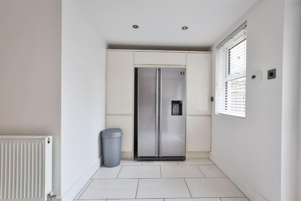 Rodney House By Mgroupsa Cheltenham