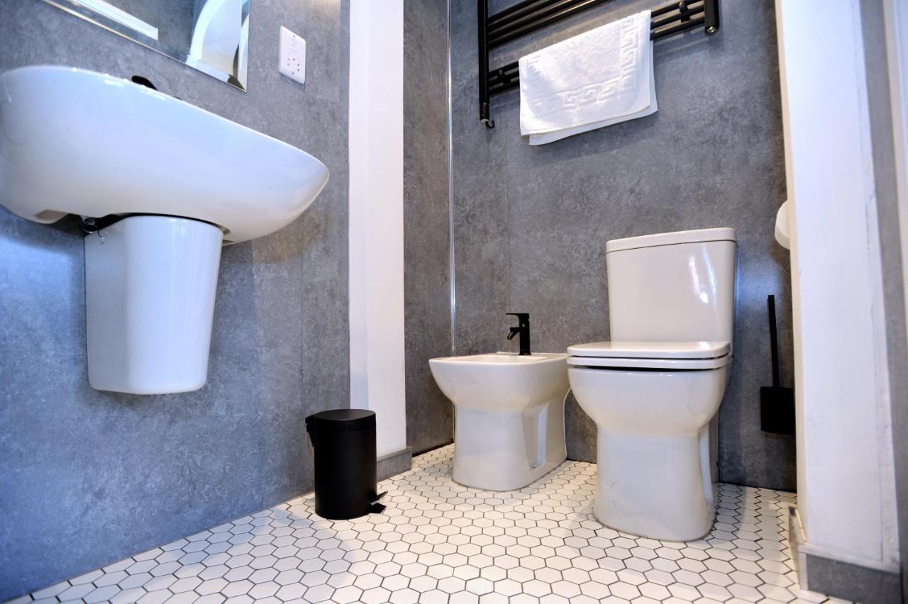 Apartment Beechurst Serviced
