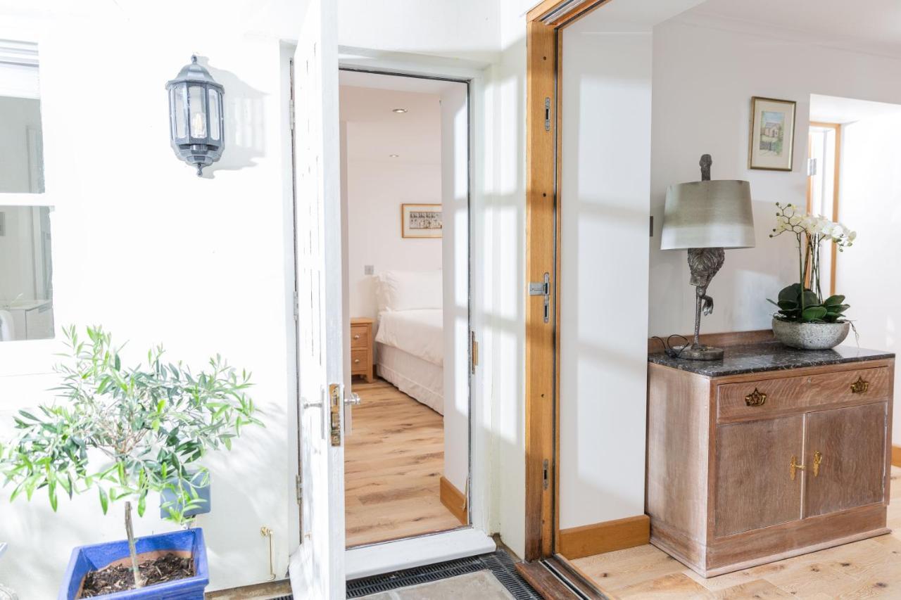 17 Rodney Road - Luxury