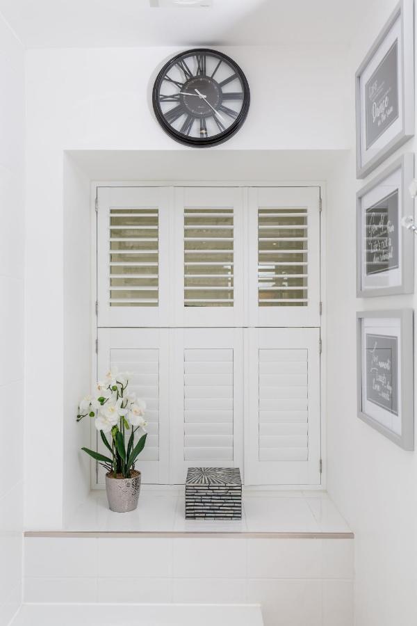 17 Rodney Road - Luxury