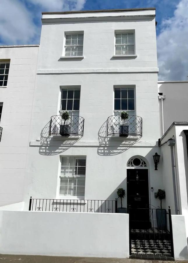 Holiday home Gloucester Place Townhouse And Hot Tub! *