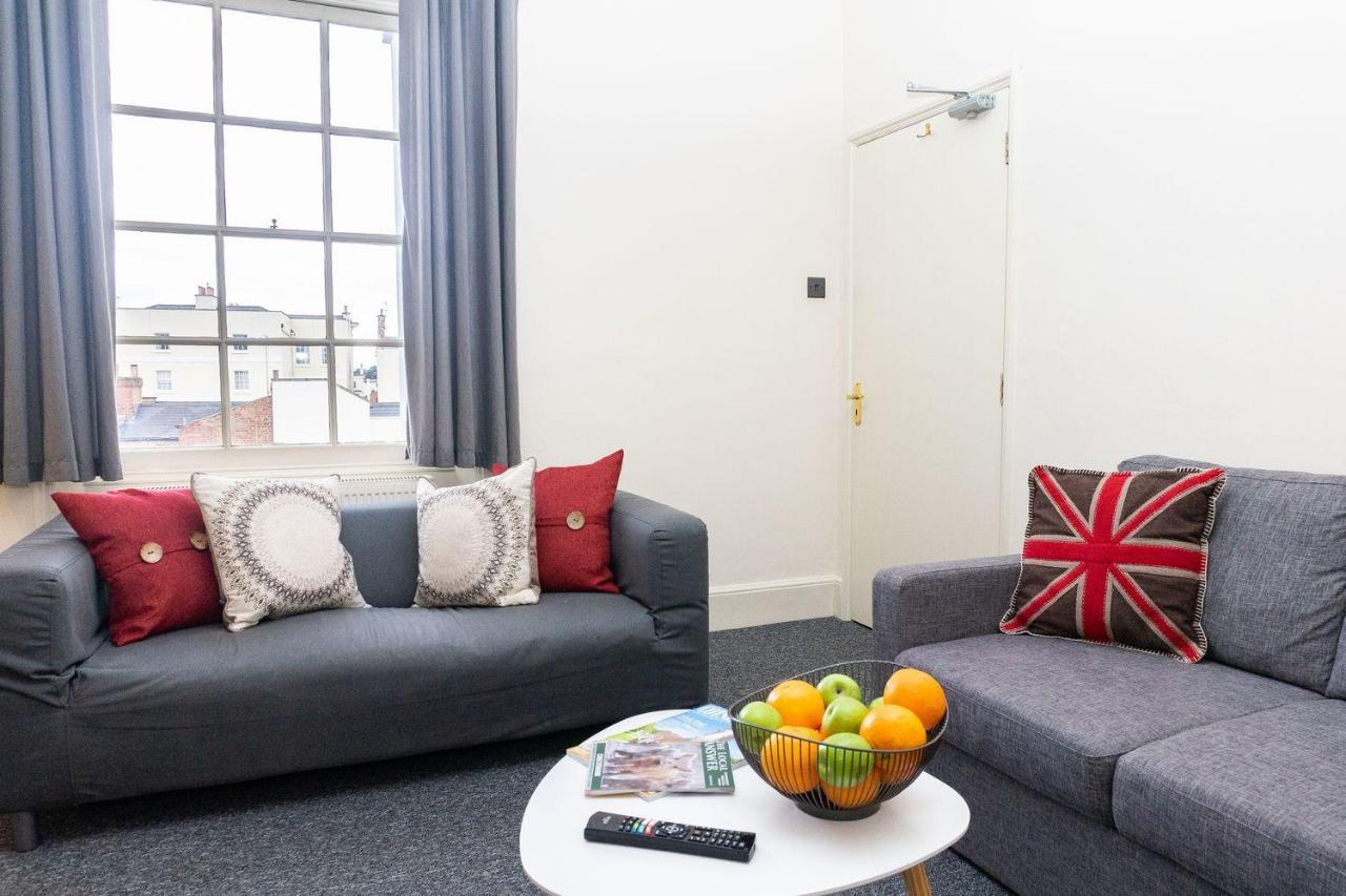 Holiday home Beautiful 5-bed Regency In Montpellier Cheltenham