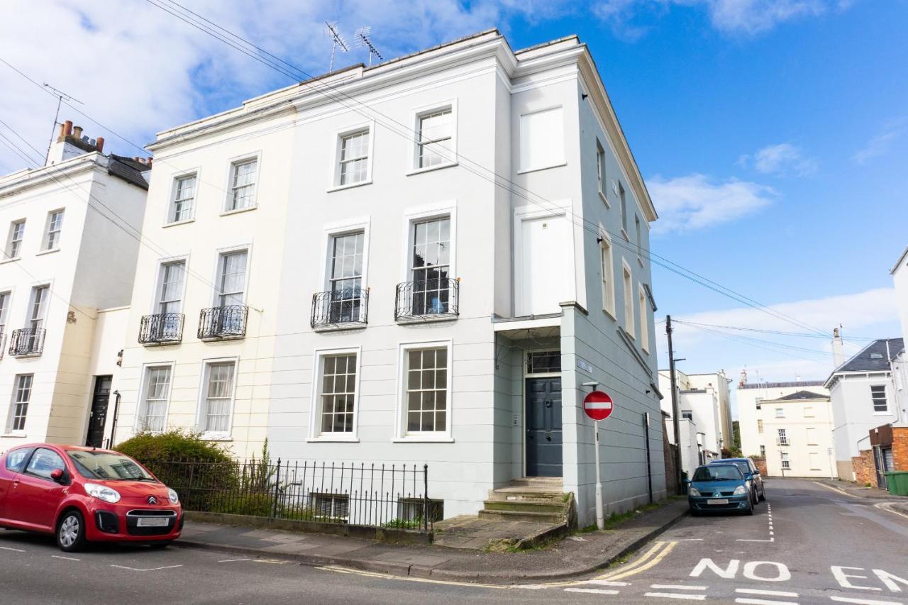 Beautiful 5-bed Regency In Montpellier Cheltenham