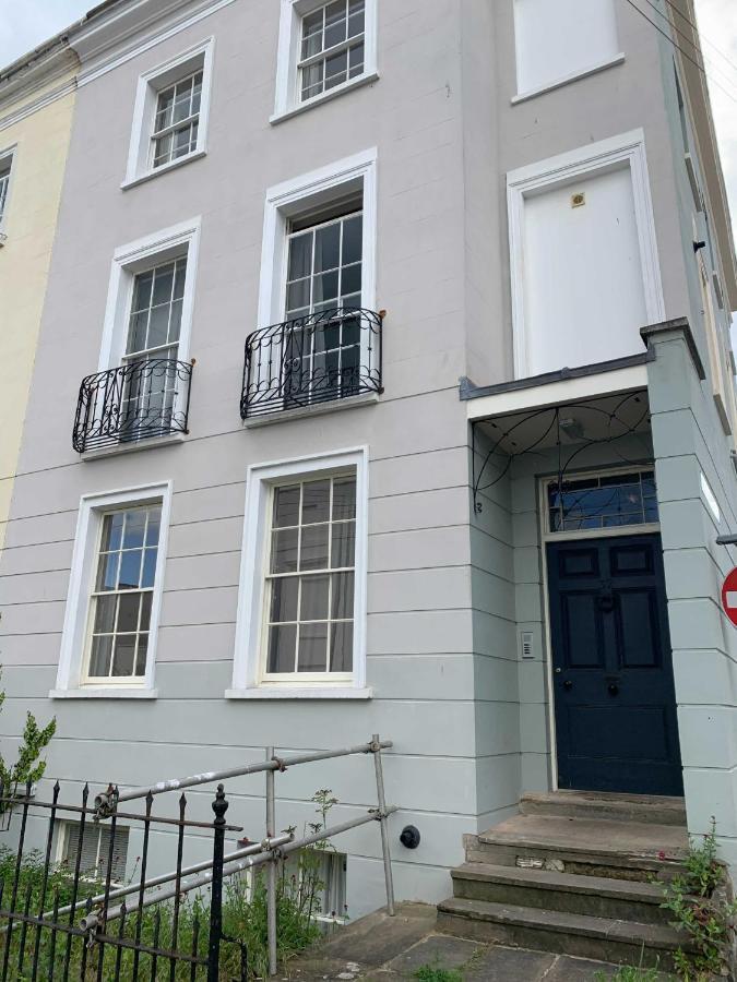 Holiday home Beautiful 5-bed Regency In Montpellier Cheltenham