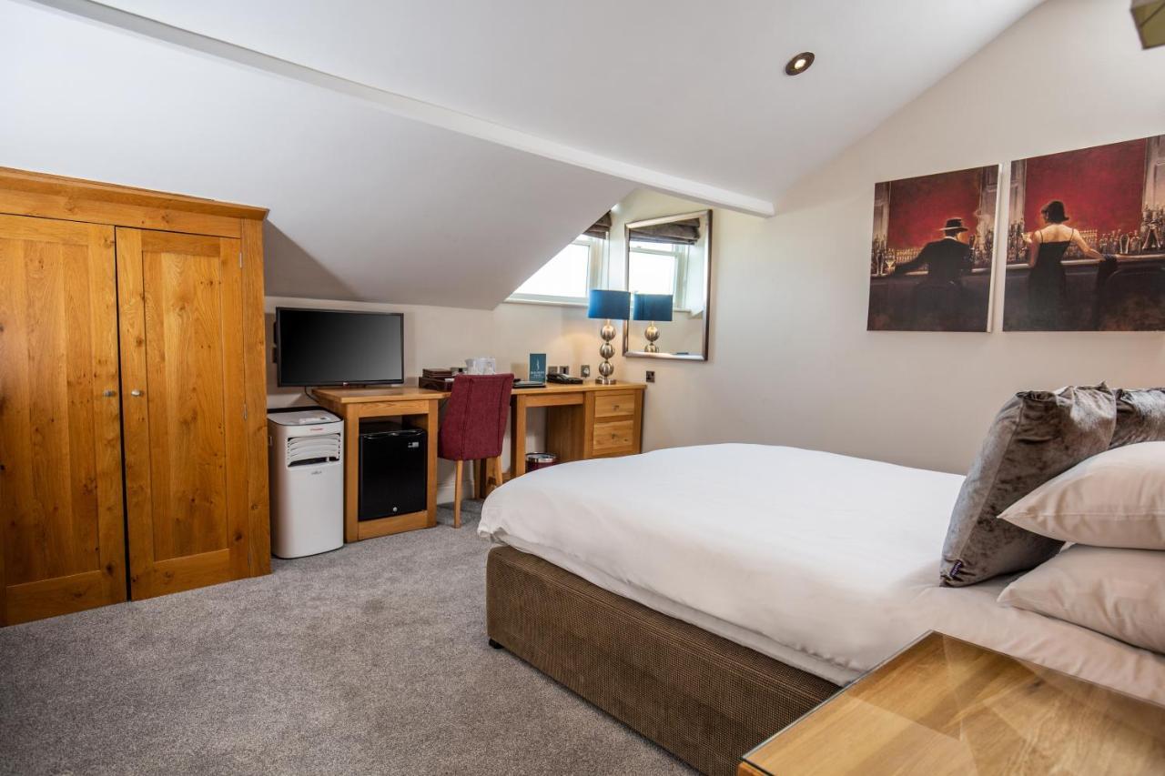 Beaumont House 4*