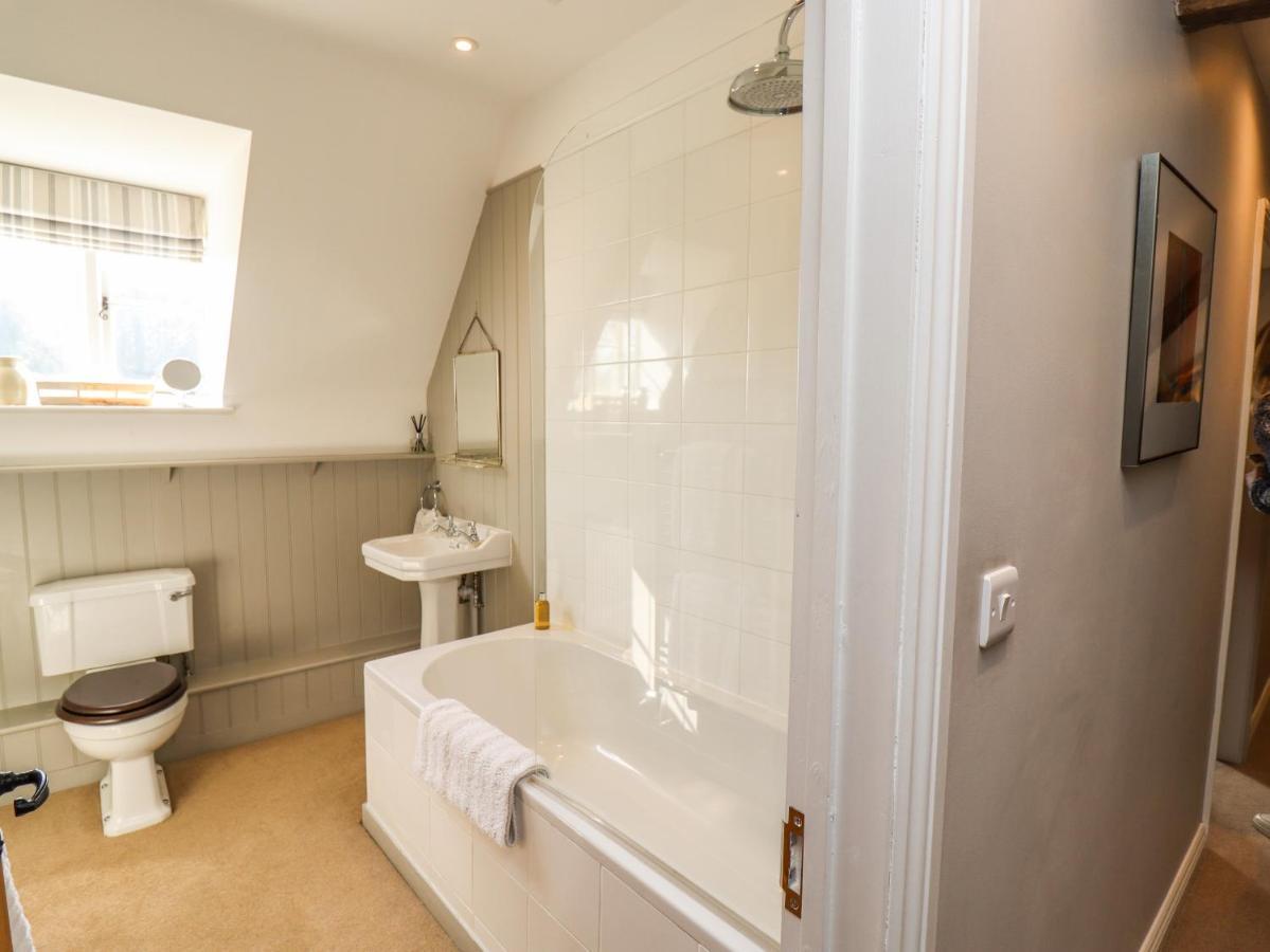 The Compton Holiday home Cheltenham