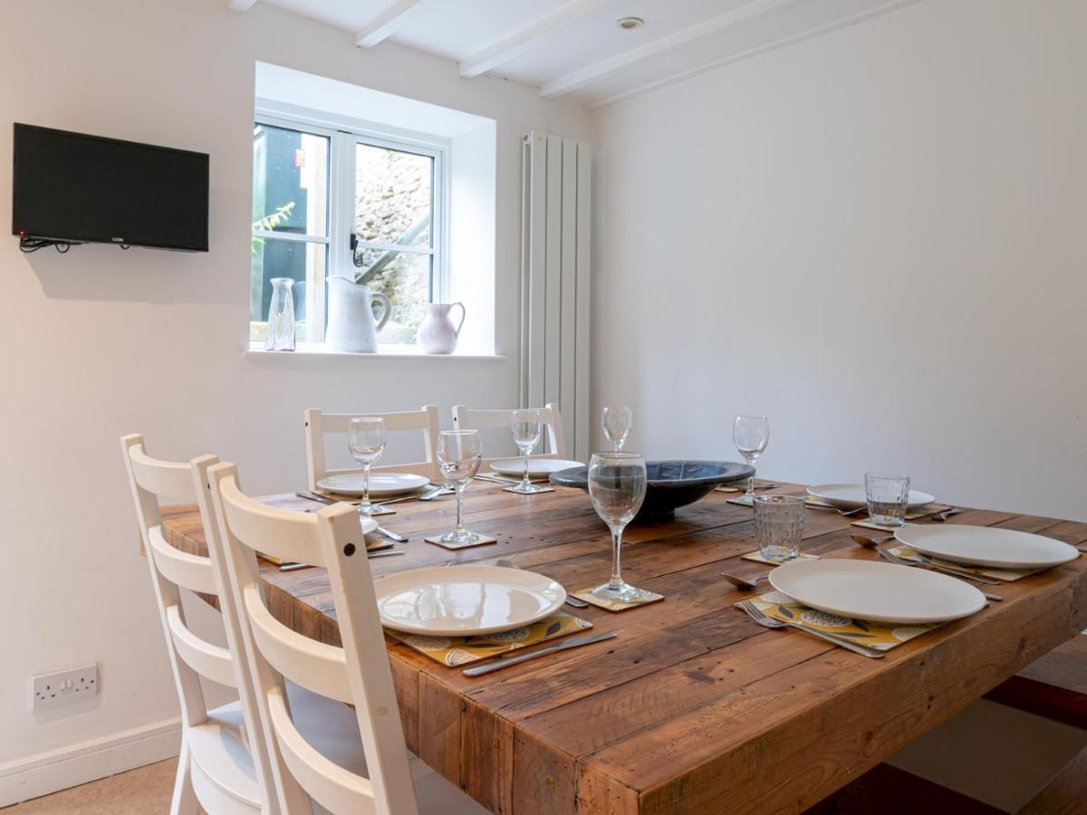 Pass The Keys Delightful 4 Bedroom Cotswold Character * Cheltenham
