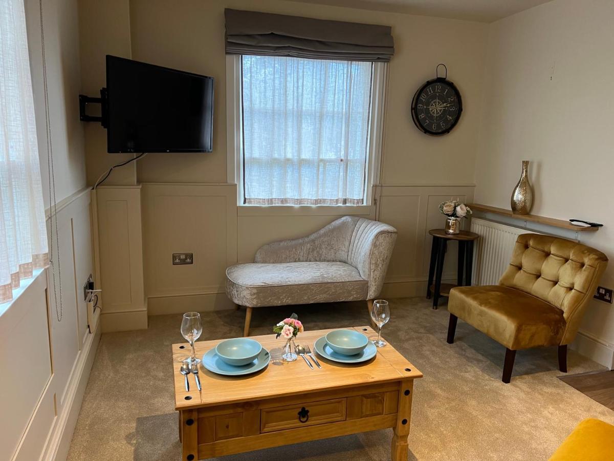Flat Parking Off Road Apartment
