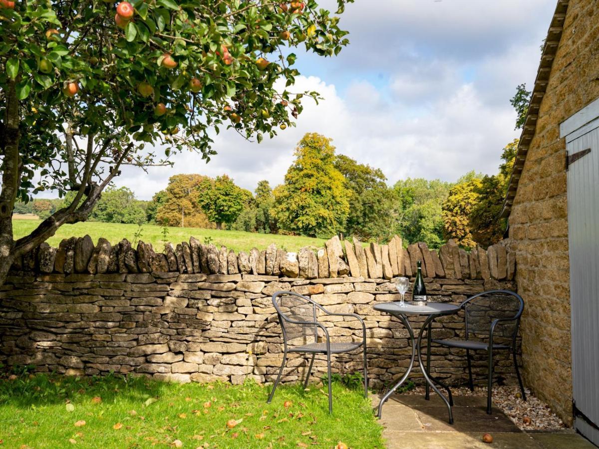 Pass The Keys Delightful 4 Bedroom Cotswold Character Holiday home