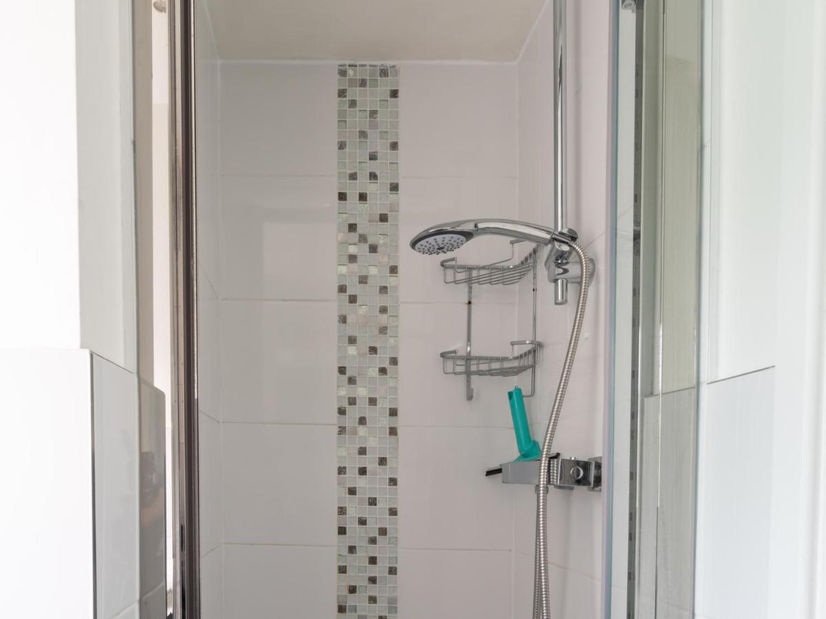Pass The Keys Delightful 4 Bedroom Cotswold Character Holiday home