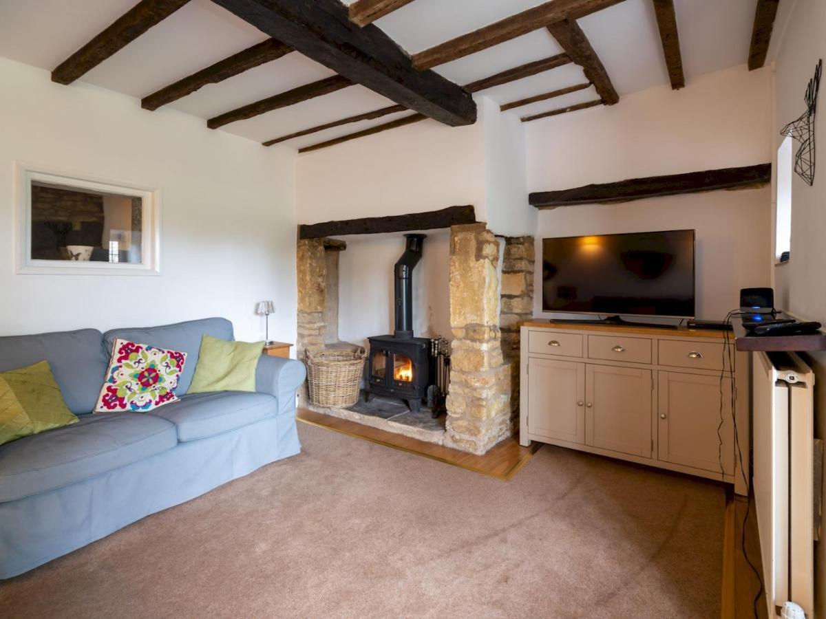 Pass The Keys Delightful 4 Bedroom Cotswold Character Holiday home Cheltenham