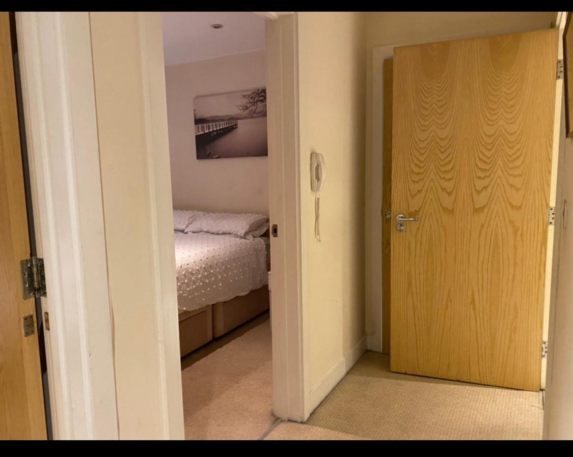 Double Bedroom With Pt/b
