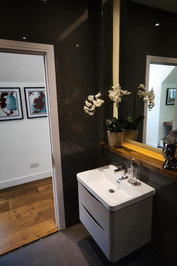 The Loft At Hewletts Farm - Stunning On The Cotswold Way Close To Apartment Cheltenham