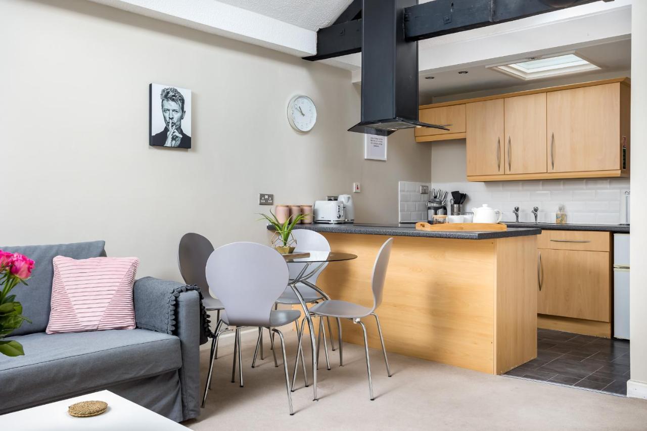 Apartment Curb Properties - Super Moments From Town Centre