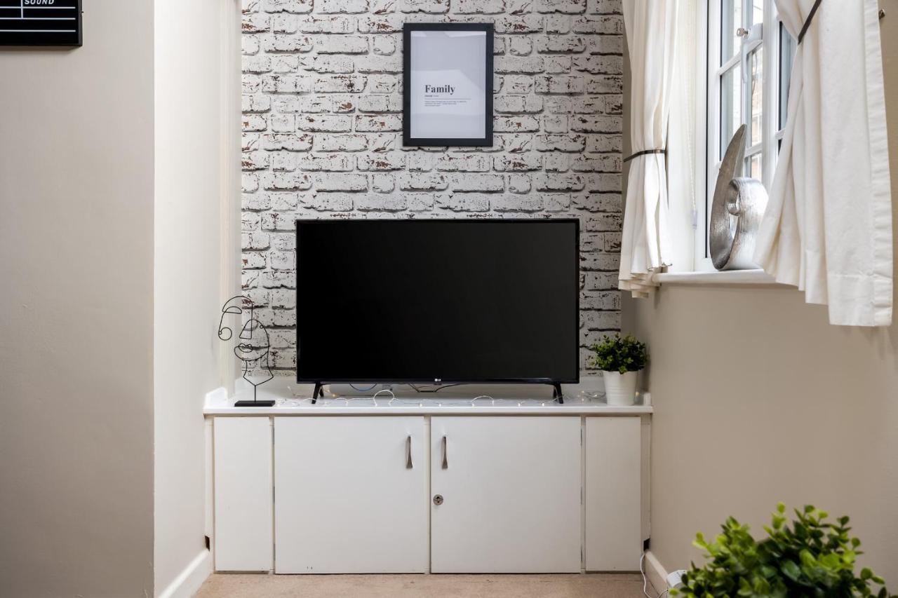 Apartment Curb Properties - Super Moments From Town Centre