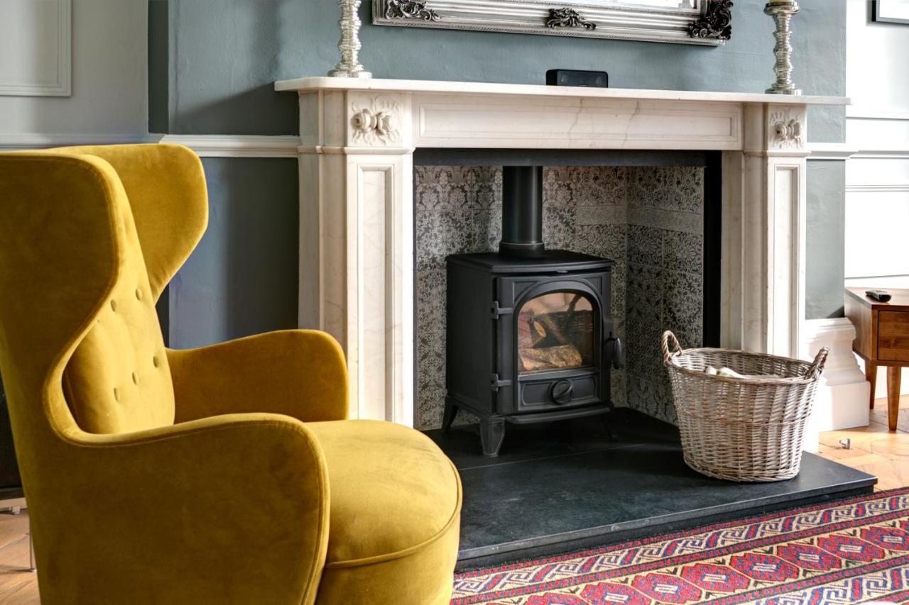 16 Lansdown Flat 3 - By Luxury Apartment