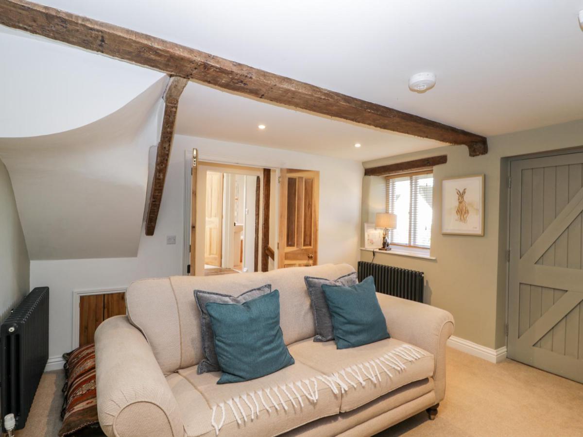The Lantern Holiday home Cheltenham