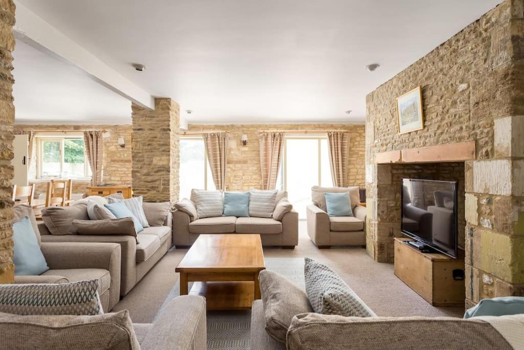 Stanton House, 6 Bedroom, 5 Bath