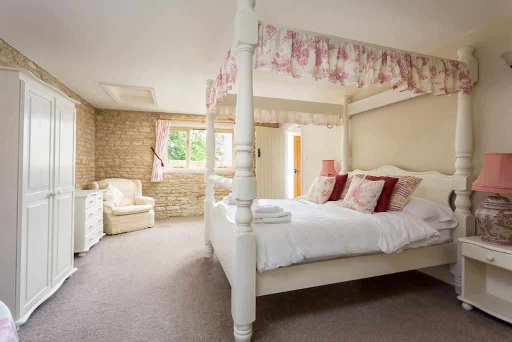 Holiday home Stanton House, 6 Bedroom, 5 Bath *